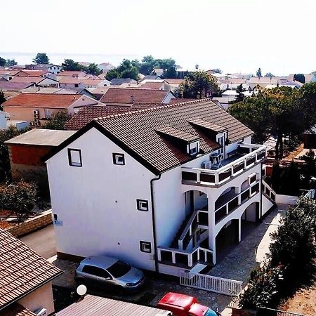 Apartments Ivan Vir Esterno foto