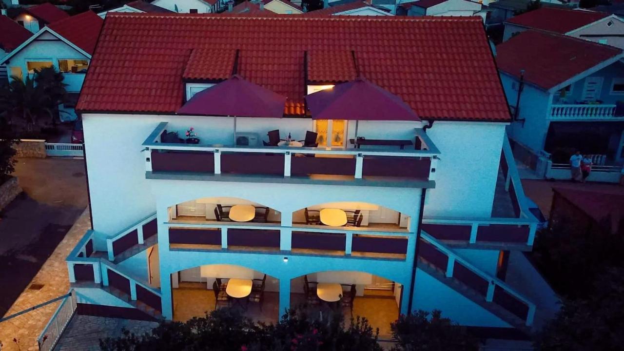 Apartments Ivan Vir Esterno foto